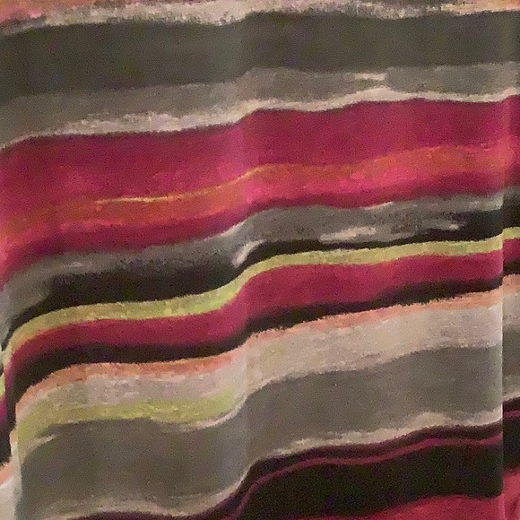 “Notations” Top - Picture 3 of 7